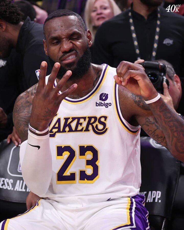 去年今日：詹姆斯生涯总得分突破40000分 NBA历史首人-24直播网