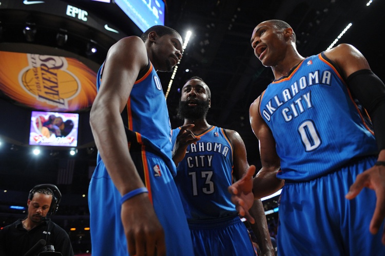 雷霆三少得分所有进入历史前20！他们是NBA历史最大的若是吗？？