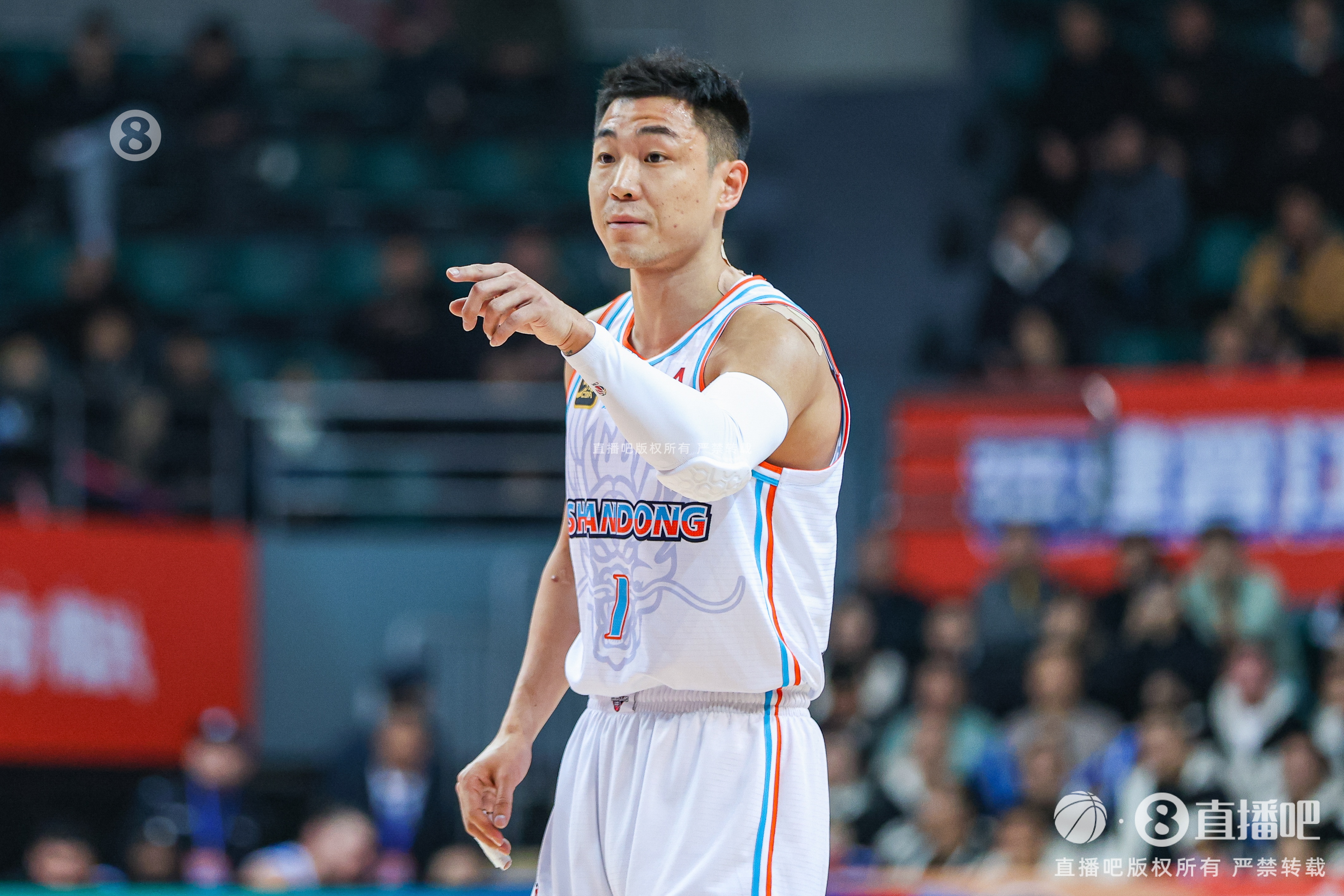 万能体现！高诗岩7中3拿到9分7板9助3断 正负值+11