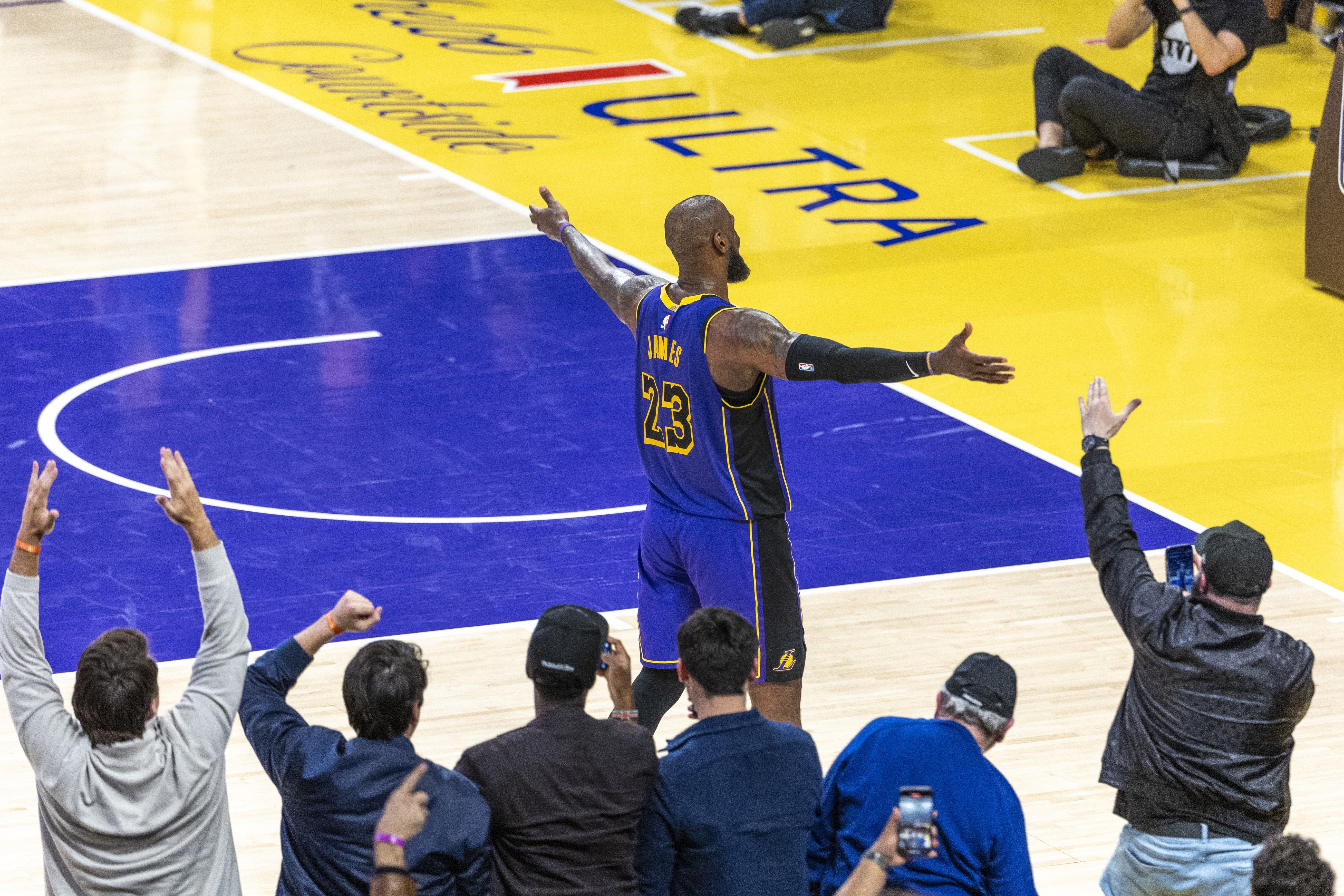 剖析NBA现在的舆论情形：詹姆斯之后 同盟门面成了一个烫手山芋？？？？？？