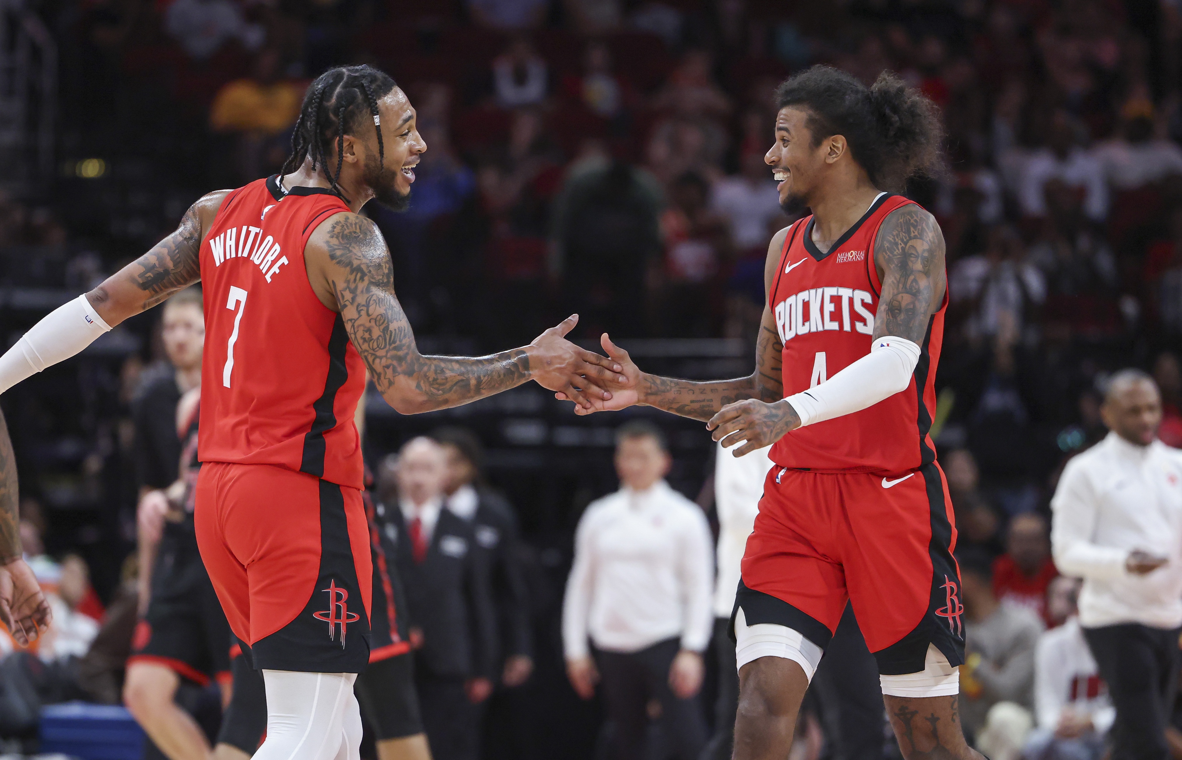 NBA彩经：湖人轻取鹈鹕 太阳击沉快船 疲劳勇士不敌尼克斯